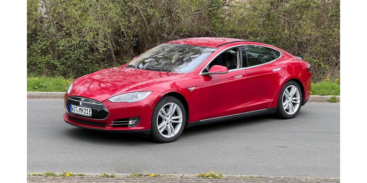 Tesla Model S 560.000 km 16.590 &euro; Witten 58454