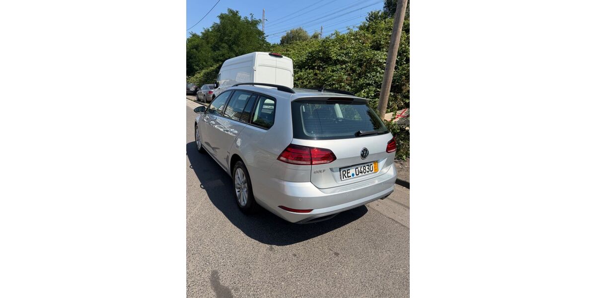 VW Golf 83.000 km 12.900 &euro; oer erkenschwick 45739