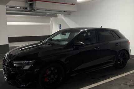 Audi RS3 22.000 km 51.999 &euro; Dortmund 44263