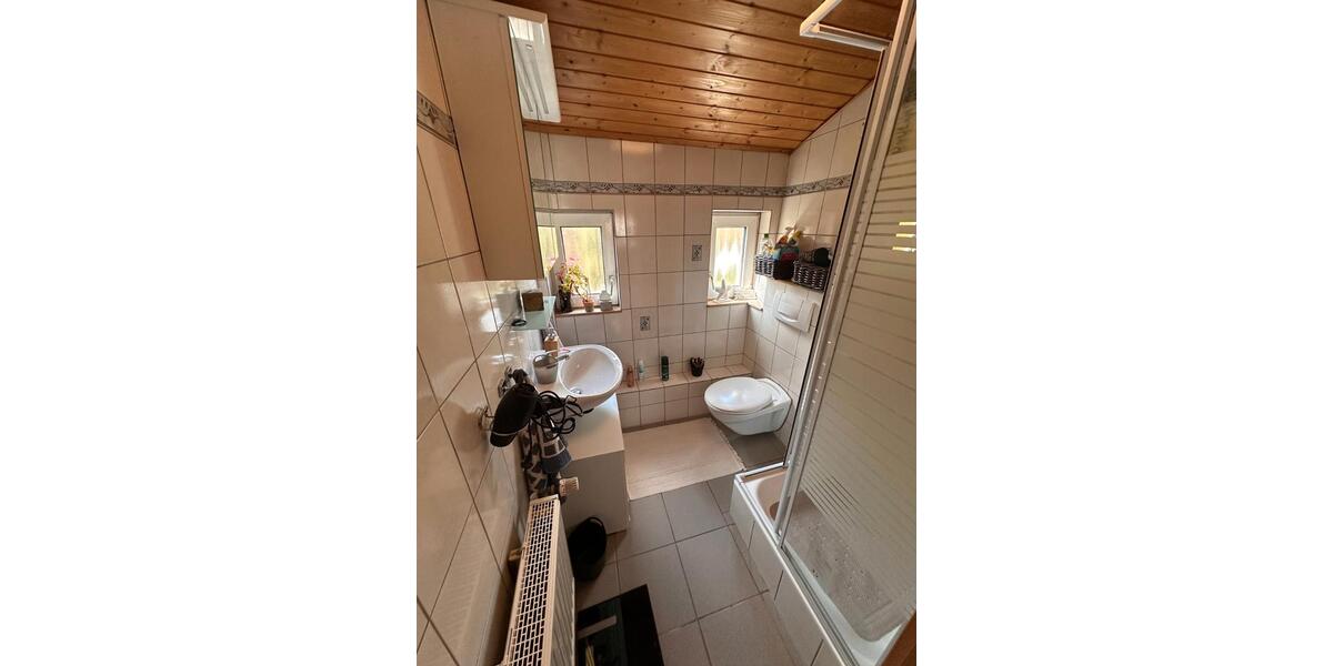 Dachgeschoßwohnung Castrop-Rauxel Rauxel - 1 Zimmer, 75 m&sup2;, 500&euro; | Angebot:26481304