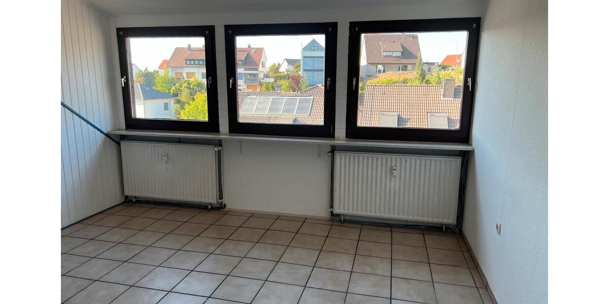 Dachgeschoßwohnung Ennepetal - 2.5 Zimmer, 100 m&sup2;, 900&euro; | Angebot:25903473