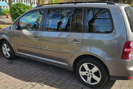 VW Touran 171.517 km 3.600 &euro; Essen 45326