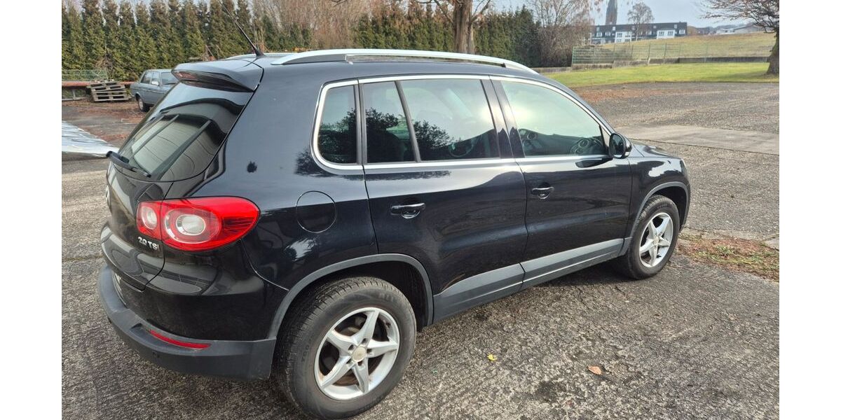 VW Tiguan 249.999 km 3.999 &euro; Herne 44628