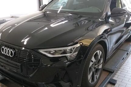 Audi e-tron 32.073 km 31.565 &euro; Hagen 58091