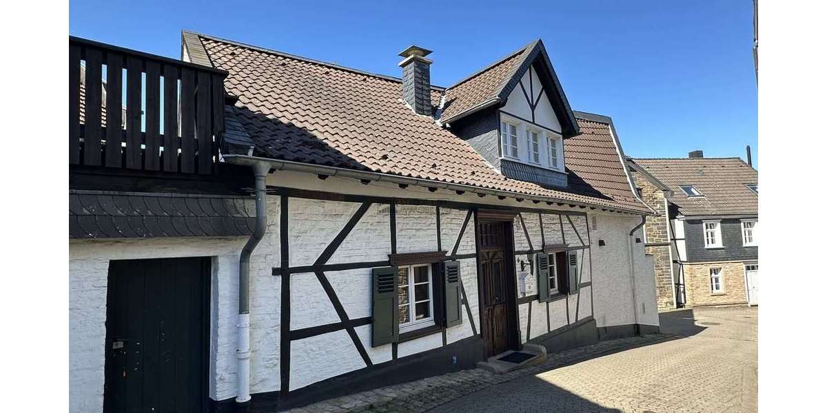 Etagenwohnung Herdecke-Zentrum Zentrum - 4 Zimmer, 133 m&sup2;, 1.500&euro; | Angebot:24822420