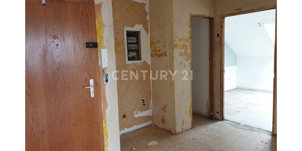 *Renovierungsobjekt* - Kapitalanlage mit Potenzial: Dachgeschosswohnung in begehrter Wohngegend - Etagenwohnung Dortmund Aplerbeck | Angebot:23653850