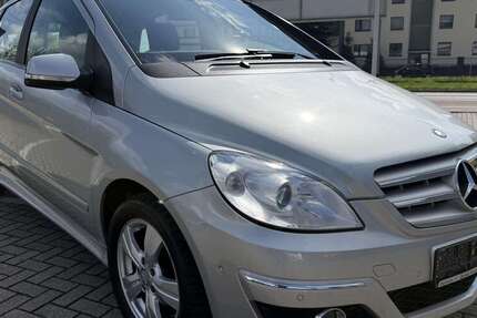 Mercedes-Benz B 180 89.900 km 9.699 &euro; Bochum 44869
