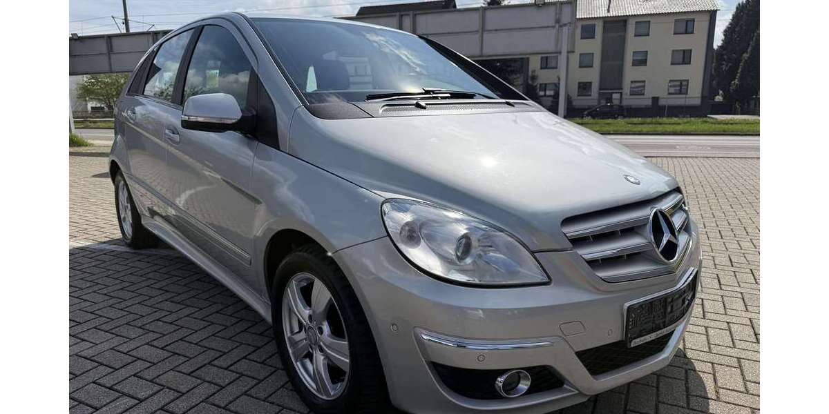 Mercedes-Benz B 180 89.900 km 9.699 &euro; Bochum 44869