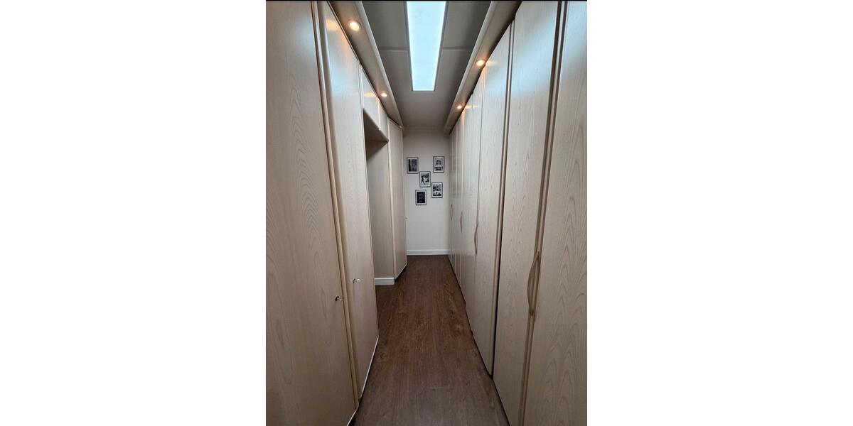 Maisonettenwohnung Essen Stadtbezirk IV - 3.5 Zimmer, 176 m&sup2;, 1.250&euro; | Angebot:25987307