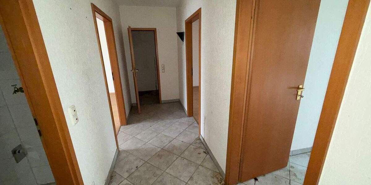 Etagenwohnung Essen Stoppenberg - 2 Zimmer, 66 m&sup2;, 170.000&euro; | Angebot:25695652