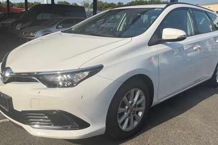 Toyota Auris Touring Sports 78.000 km 7.650 &euro; Essen 45356