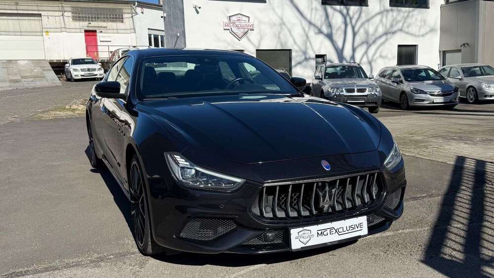 Maserati Ghibli 175.000 km 26.990 &euro; Dortmund 44147