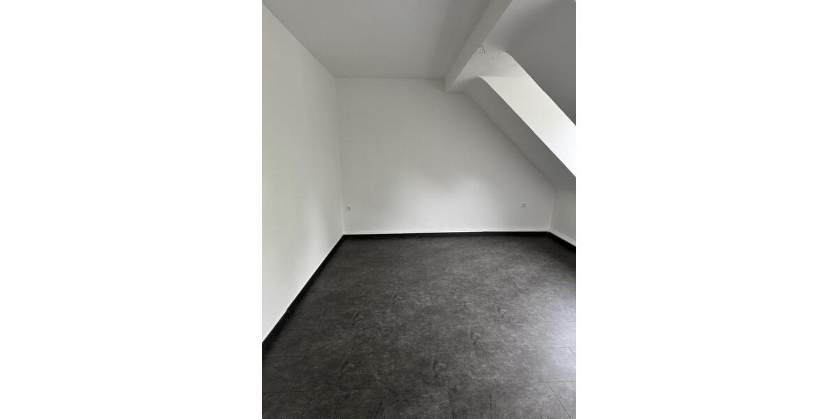Dachgeschoßwohnung Gladbeck Alt-Rentfort - 2.5 Zimmer, 68 m&sup2;, 489&euro; | Angebot:26495984