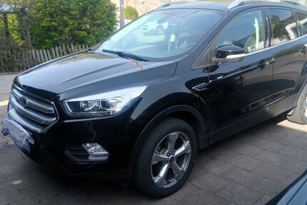 Ford Kuga 90.500 km 12.799 &euro; Unna 59423