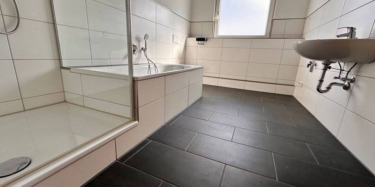 Etagenwohnung Herne Wanne - 3 Zimmer, 94 m&sup2;, 517&euro; | Angebot:25738544