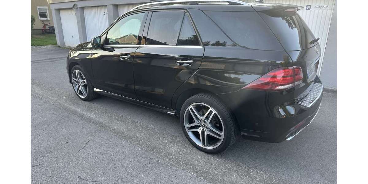 Mercedes-Benz GLE 350 118.000 km 36.499 &euro; Herten 45699