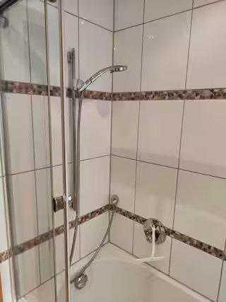 Etagenwohnung Gelsenkirchen Gelsenkirchen-Mitte - 3 Zimmer, 140 m&sup2;, 1.140&euro; | Angebot:26588015
