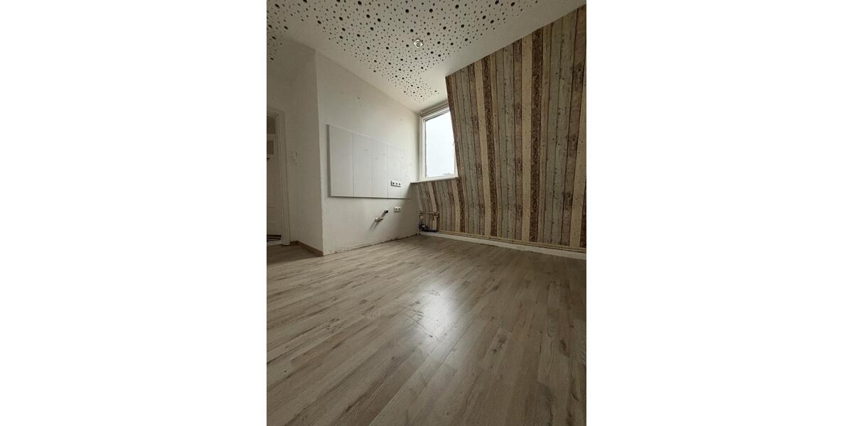 Dachgeschoßwohnung Dortmund Hörde - 4 Zimmer, 94 m&sup2;, 750&euro; | Angebot:25416025