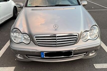 Mercedes-Benz C 180 95.122 km 7.200 &euro; Dortmund 44388