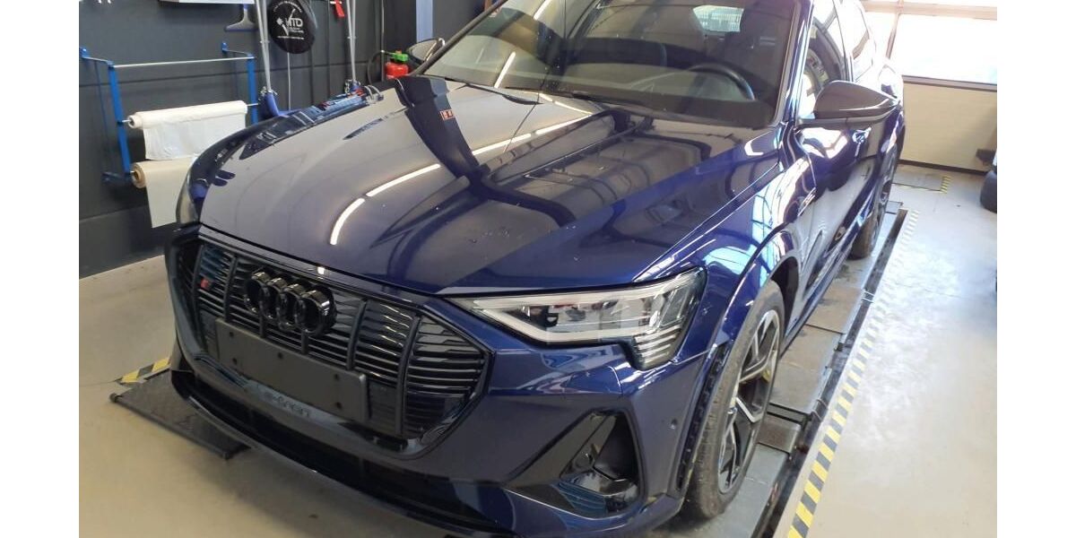 Audi e-tron 39.997 km 44.945 &euro; Hagen 58091