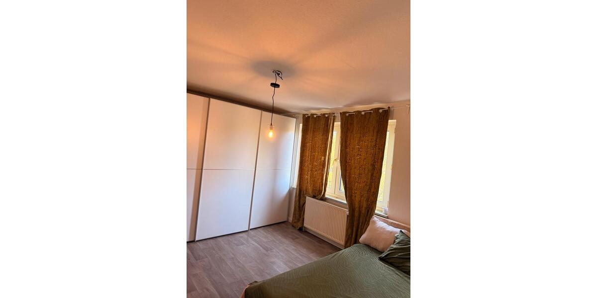 Etagenwohnung Essen Stadtbezirk IV - 2.5 Zimmer, 60 m&sup2;, 420&euro; | Angebot:26021718