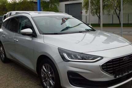 Ford Focus 83.500 km 16.890 &euro; Selm 59379