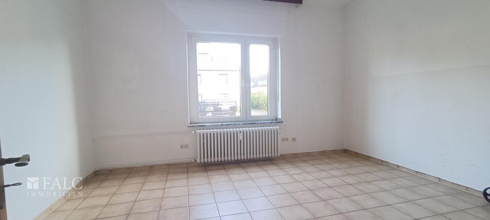 Etagenwohnung Essen Stadtbezirk VI - 3.5 Zimmer, 125 m&sup2;, 1.000&euro; | Angebot:23064060