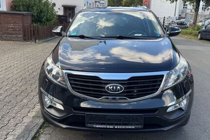 Kia Sportage 152.000 km 8.699 &euro; Gelsenkirchen 45879
