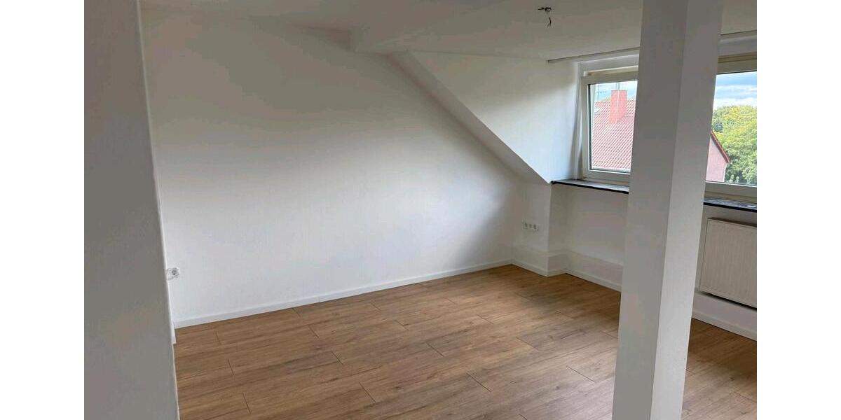 Dachgeschoßwohnung Herne Altenhöfen - 3 Zimmer, 60 m&sup2;, 640&euro; | Angebot:25884094
