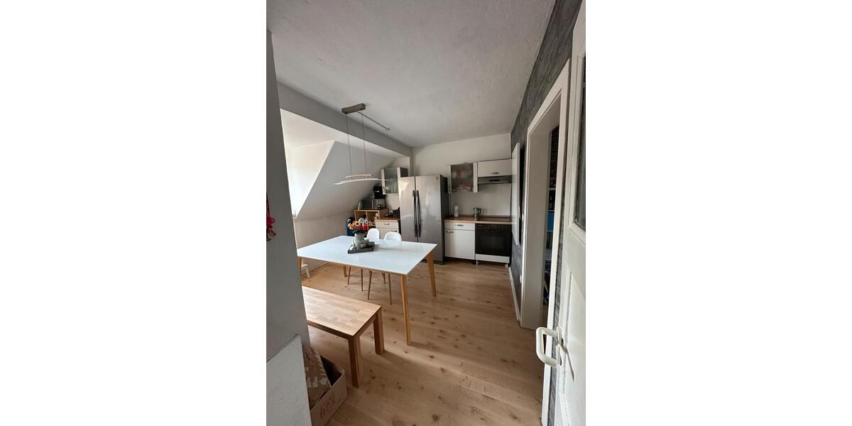 Dachgeschoßwohnung Essen Stadtbezirk III - 2 Zimmer, 45 m&sup2;, 470&euro; | Angebot:26039386