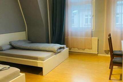 Zimmer Essen Rüttenscheid - 3 Zimmer, 1.800&euro; | Angebot:23978359