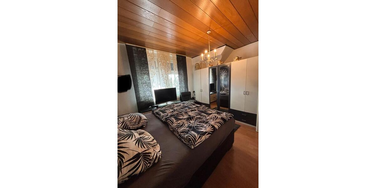 Doppelhaushälfte Bottrop Batenbrock - 8 Zimmer, 147 m&sup2;, 415.000&euro; | Angebot:25782312