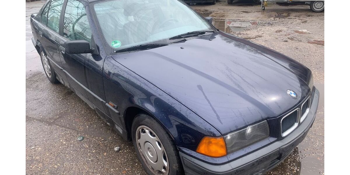 BMW 318 196.000 km 2.300 &euro; Bottrop 46238