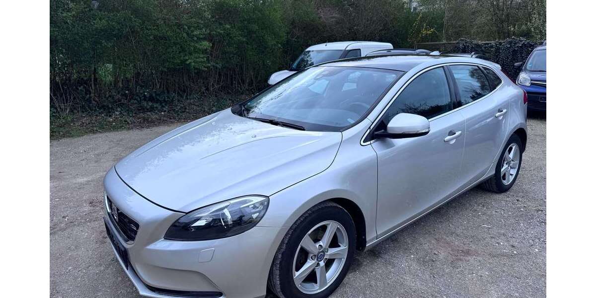 Volvo V40 133.000 km 7.600 &euro; Herne 44628