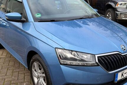 Skoda Fabia 106.300 km 9.999 &euro; Herne 44625