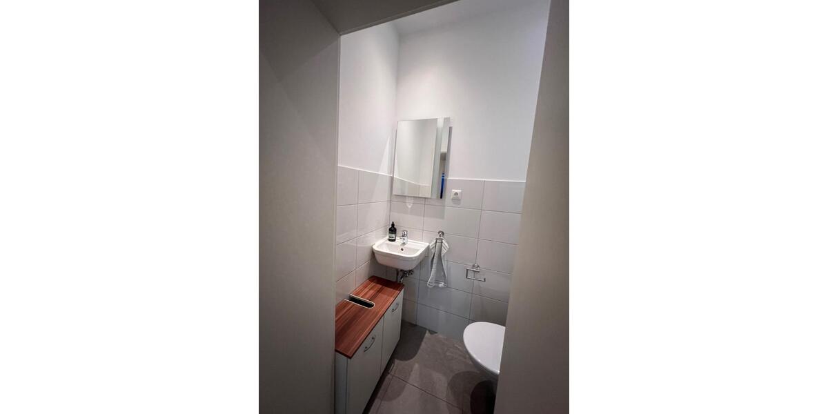 Etagenwohnung Hattingen - 5 Zimmer, 125 m&sup2;, 1.200&euro; | Angebot:25650066