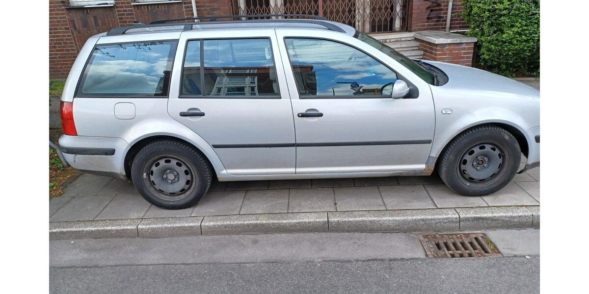VW Golf 220.000 km 1.500 &euro; Essen 45121