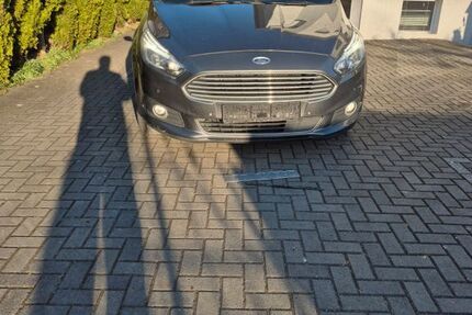Ford S-Max 242.000 km 6.999 &euro; Dortmund 44339