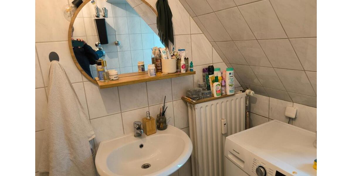 Dachgeschoßwohnung Gelsenkirchen Gelsenkirchen-Nord - 2.5 Zimmer, 50 m&sup2;, 289&euro; | Angebot:26699824