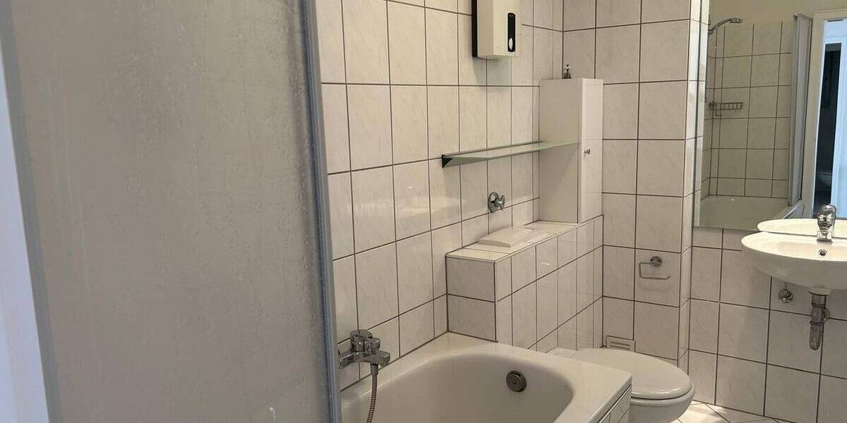 Etagenwohnung Essen Bergerhausen - 3 Zimmer, 80 m&sup2;, 580&euro; | Angebot:25668037