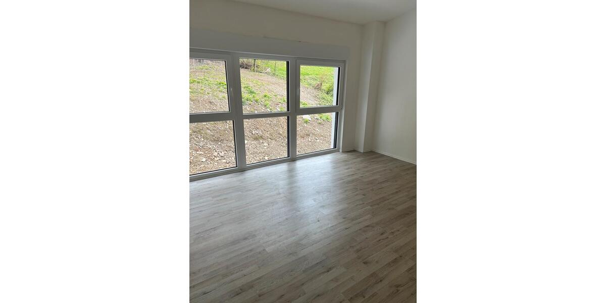 Reihenhaus Ennepetal - 4 Zimmer, 190 m&sup2;, 1.720&euro; | Angebot:15612248