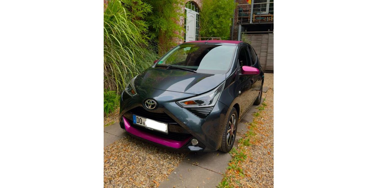 Toyota Aygo (X) 49.886 km 14.000 &euro; Dortmund 44269