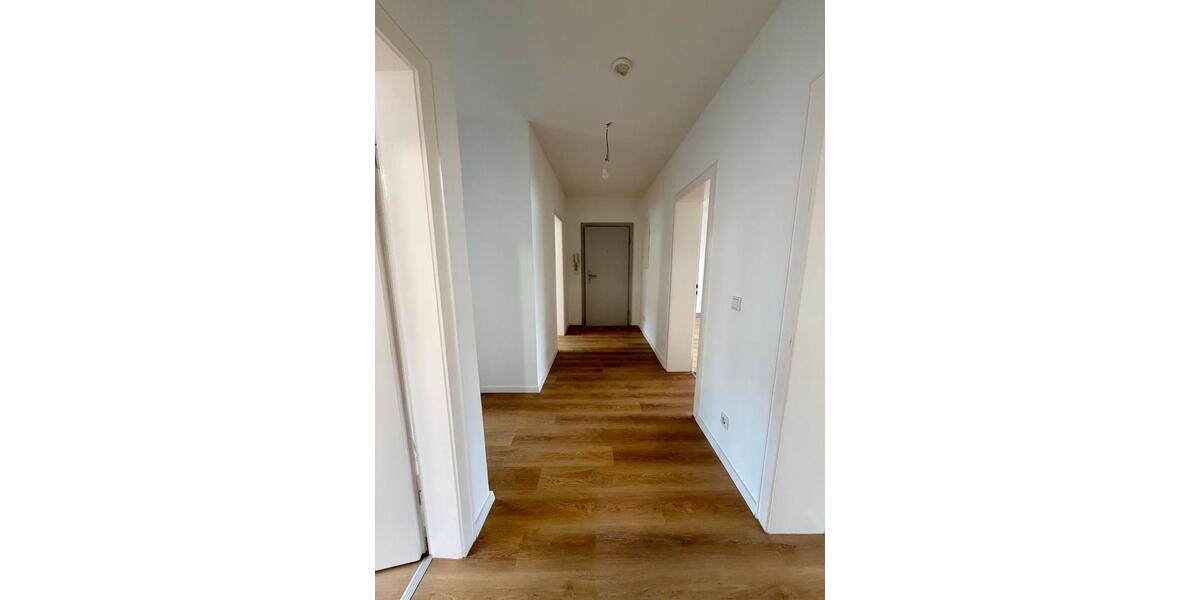 Etagenwohnung Essen Huttrop - 3 Zimmer, 76 m&sup2;, 998&euro; | Angebot:25831686