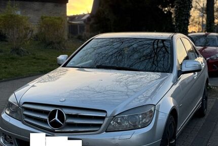 Mercedes-Benz C 220 271.500 km 5.300 &euro; Bochum 44805