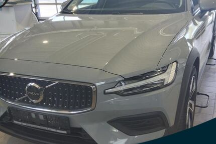 Volvo V60 Cross Country 32.884 km 37.850 &euro; Essen-Kray 45309