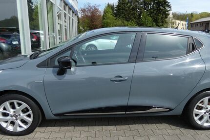 Renault Clio 72.000 km 7.990 &euro; Bergkamen 59192