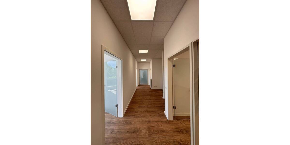 Gewerbeobjekt Holzwickede - 5 Zimmer, 150 m&sup2;, 1.500&euro; | Angebot:26361240