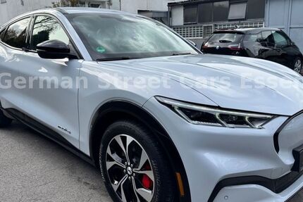 Ford Mustang Mach-E 60.000 km 26.950 &euro; Essen 45141