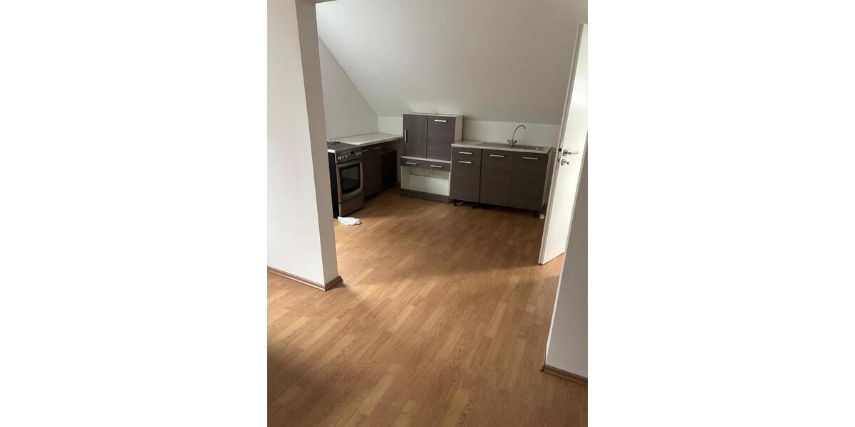 Dachgeschoßwohnung Gelsenkirchen Ückendorf - 2 Zimmer, 50 m&sup2;, 480&euro; | Angebot:26583088