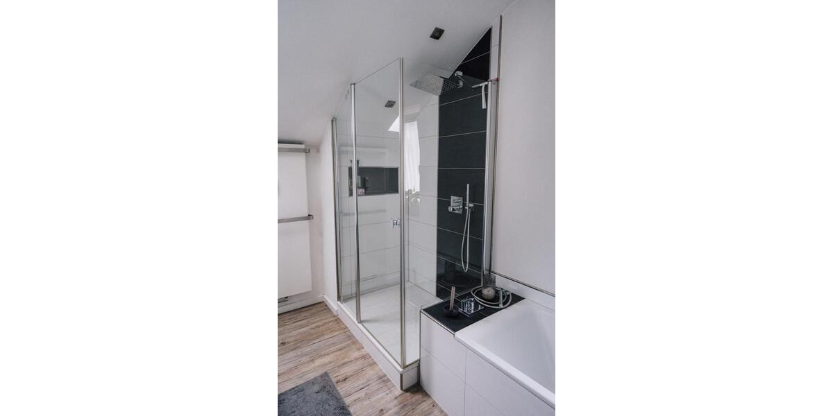 Dachgeschoßwohnung Schwerte - 3 Zimmer, 89 m&sup2;, 265.000&euro; | Angebot:27002447